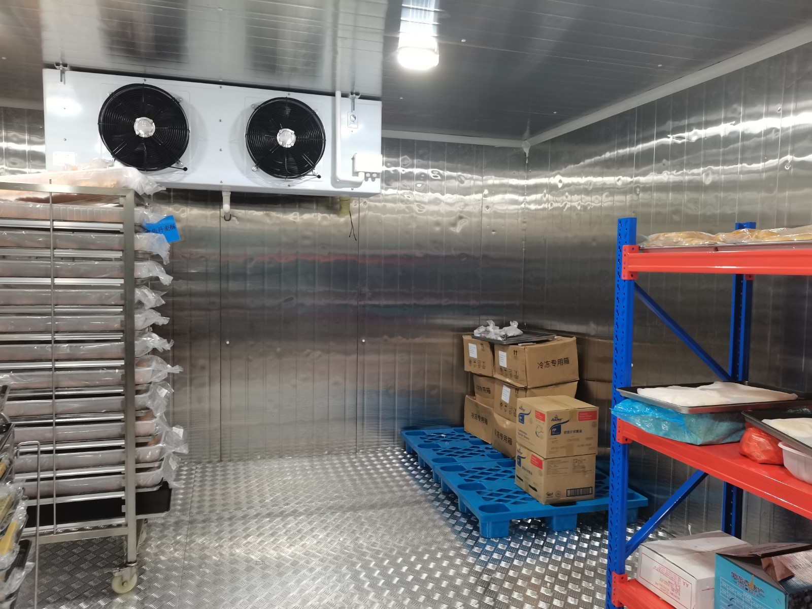 食品冷庫(kù).jpg